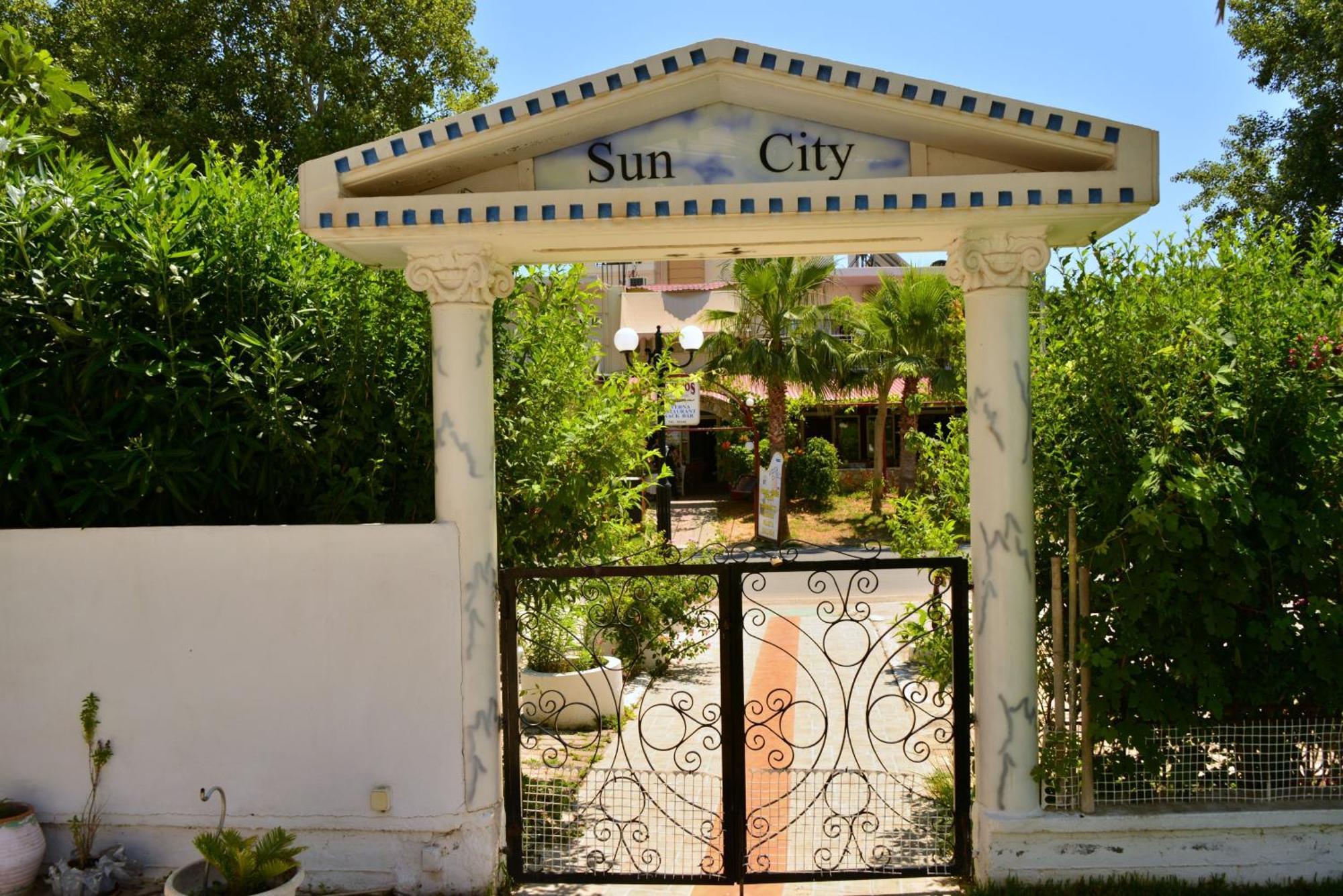 Sun City Kato Daratso Exterior foto